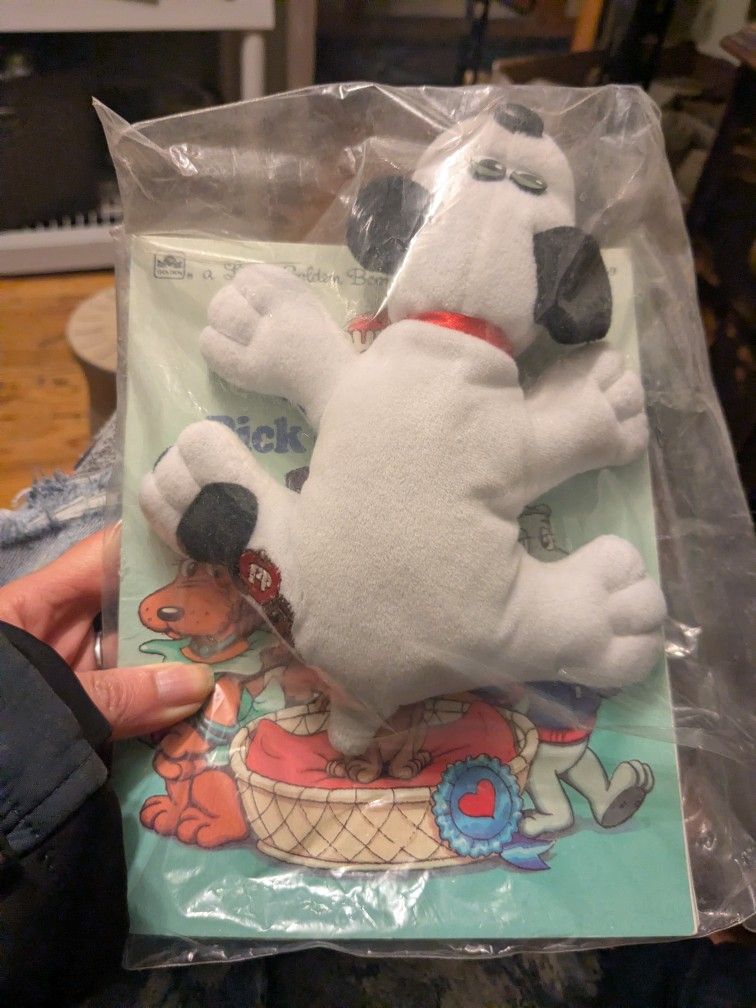 Vintage Pound Puppies Time Capsule Bundle โ Plush + 2 second edition Little Golden Pound Puppy Books