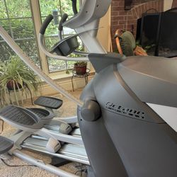 Q47xi Eliptical