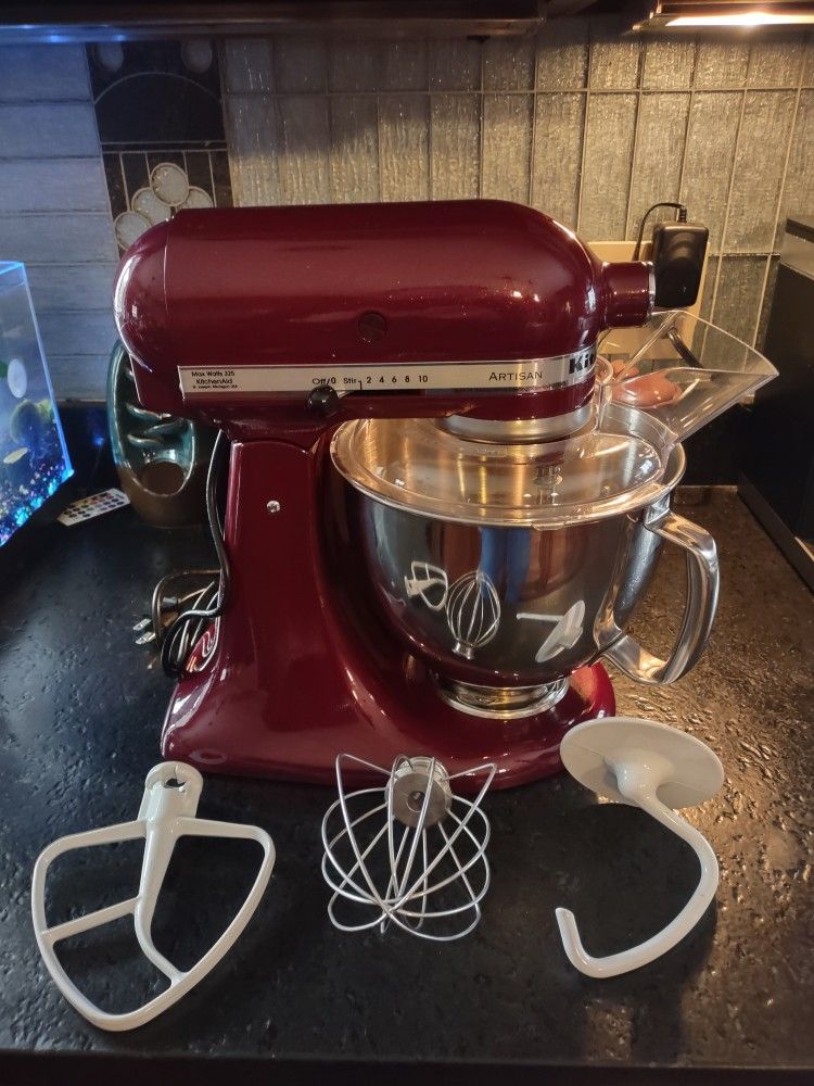 5-Qt KitchenAid Stand Mixer KSM150PSBX. Rare Bordeaux Color!