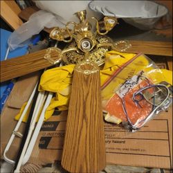 Ceiling Fan With Lightning 