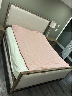 Bedroom set