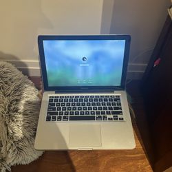 Macbook Pro - Upgraded SSD, Brand New OS, No Lag, 