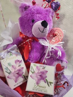 Valentine Gift Baskets Variety Of Canastos