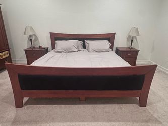 Beautiful 5-piece bedroom set