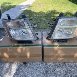 2012-2021 Nissan NV 1500, 2500, 3500 Headlights