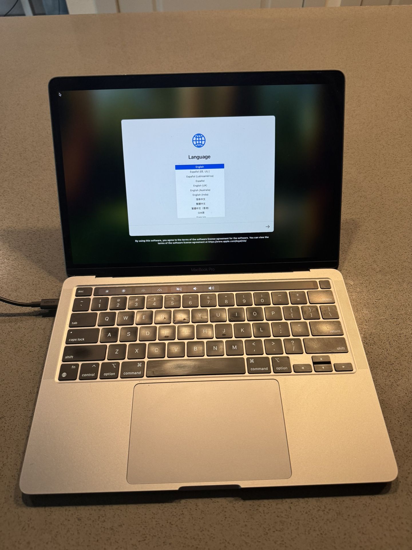 2020 13 inch M1, 16 GB RAM, 512 GB SSD -$500