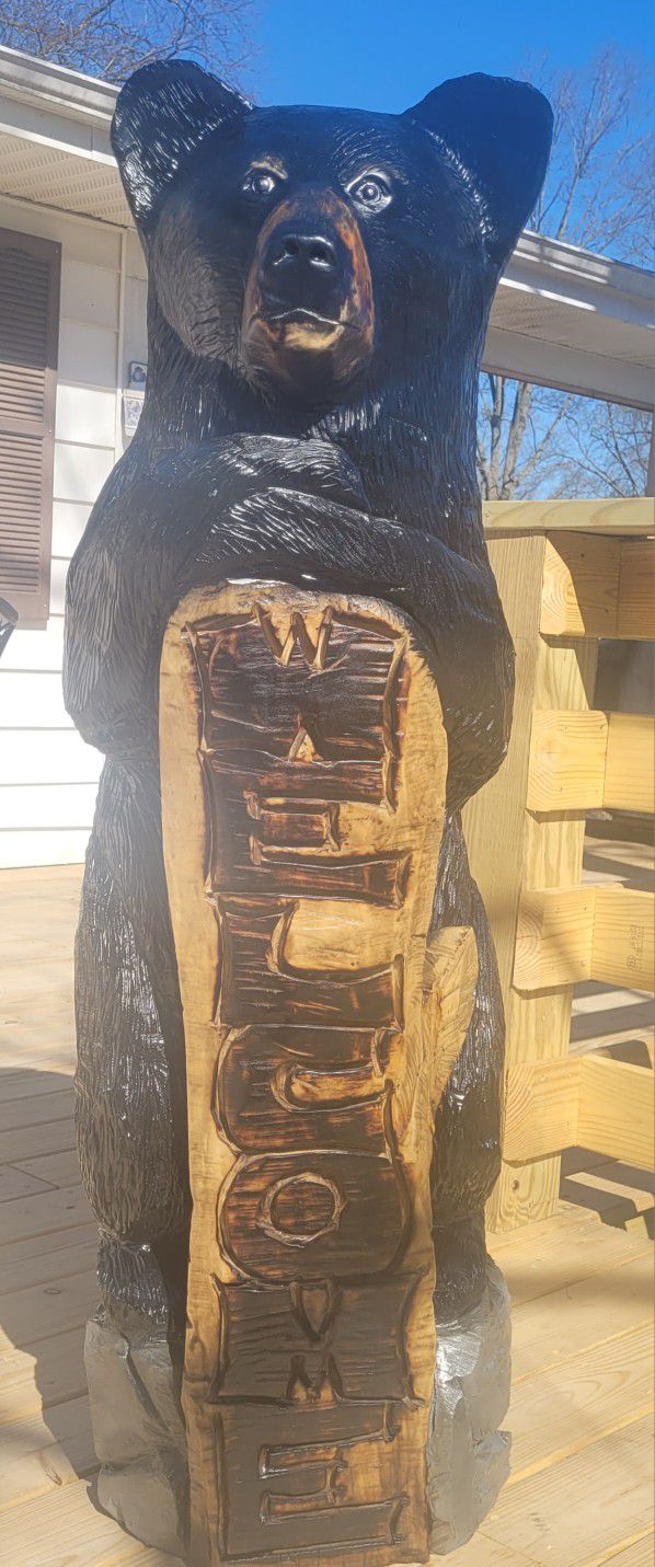 Hand Craved 4.5 Foot Black Bear 150lbs. Welcome Sign. Chainsaw One Of A Kind