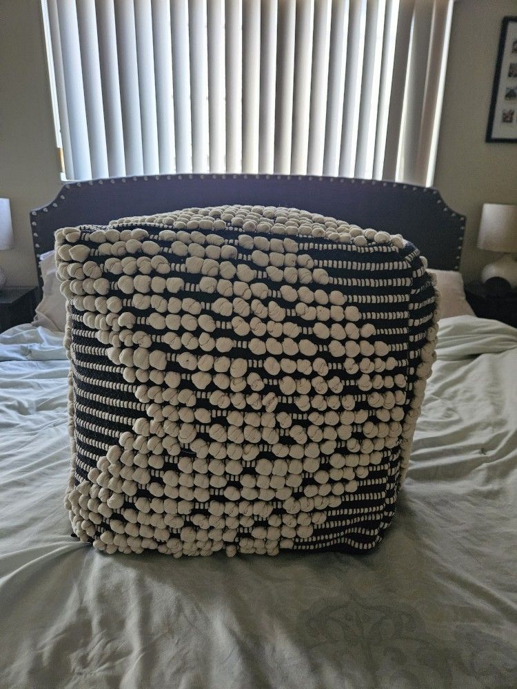 NWOT Spura Home Woven Square Floor Pouf - Navy/Cream - 18" x 18" x 18"