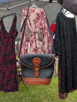Dooney& Bourke handbag