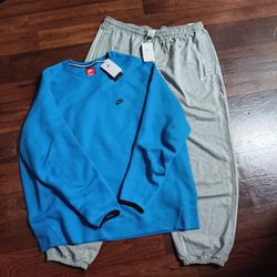 Nike Sportswear Tech Fleece Crew Pullover and Dri-FIT Basketball Pants 4XL-Tall Bundle