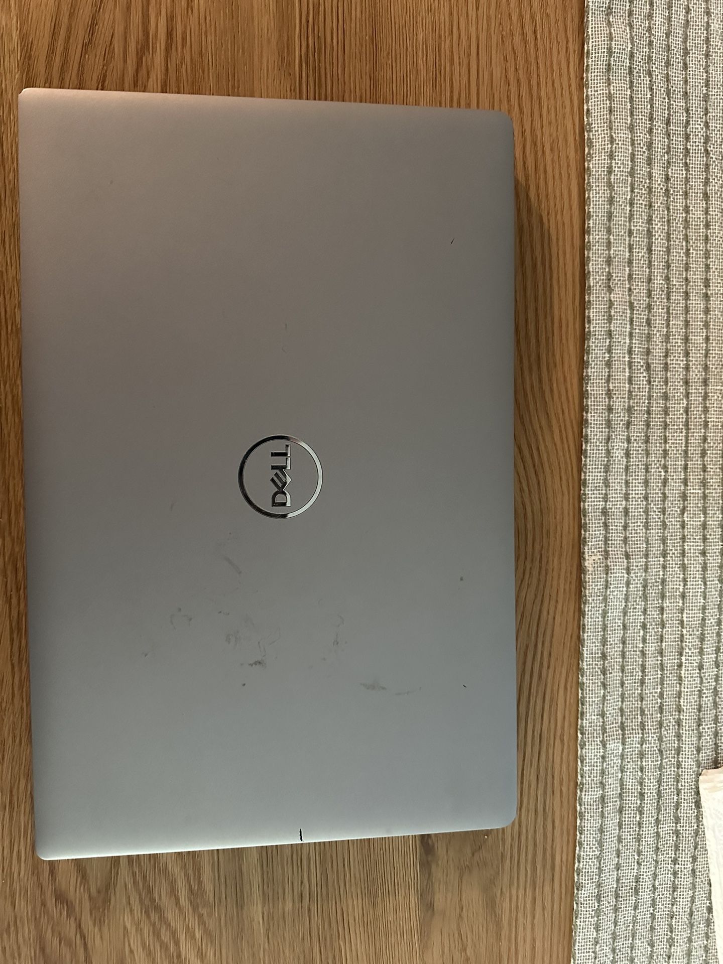 Dell Laptop Precision 3571