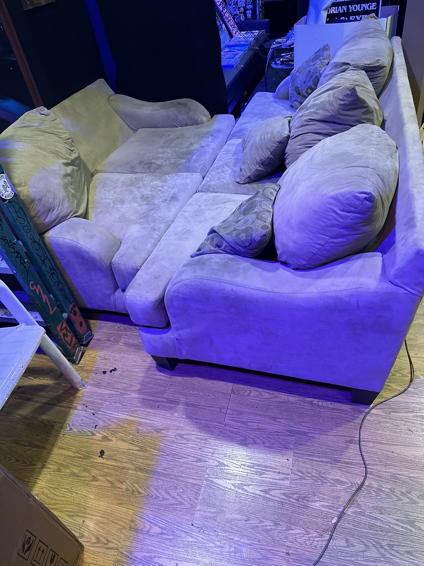 Free Couches Need Gone ASAP for Sale in Covina, CA OfferUp