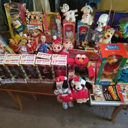 Estate Sale South Philly. Collectable Brand New Toys And Porcelain Dolls, Dining Table For 6, Pulasky Showcase Cabinets, Tons Of Amazing Clothes . 
