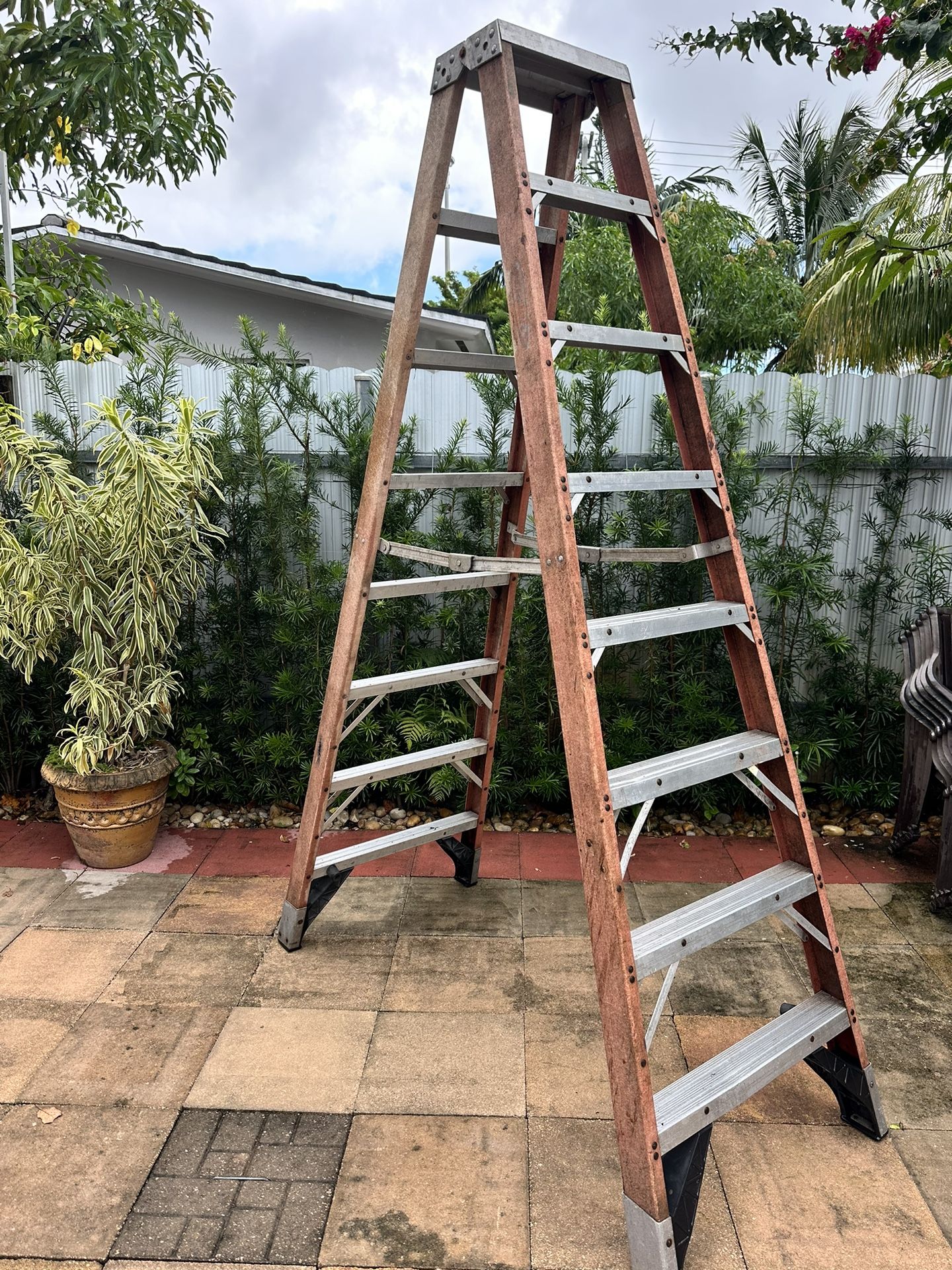 8’ Foot Werner Ladder