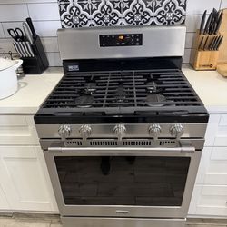 30 inch  Maytag 5 Burner Stove $175  obo