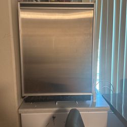 Sub-zero Small Fridge And Freezer