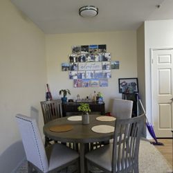 Round Dining Room Table 