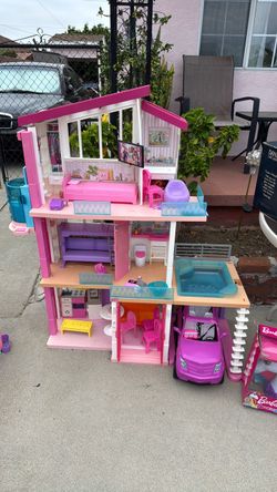 Barbie Dream House
