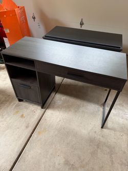 Small office desk