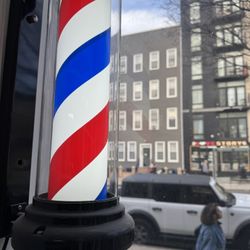 Barber And Hair Stylist Old Pole 75$