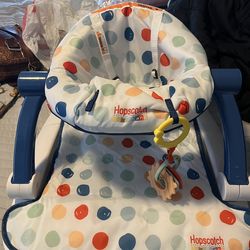 Hopscotch Lane Unisex Sit-N-Play Booster