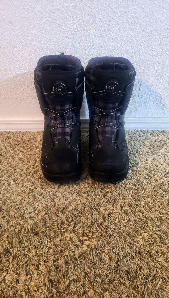 Like New SALOMON "Savage" Snowboard Boot sz 8-9