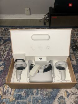 Quest 2 VR Headset with Controllers