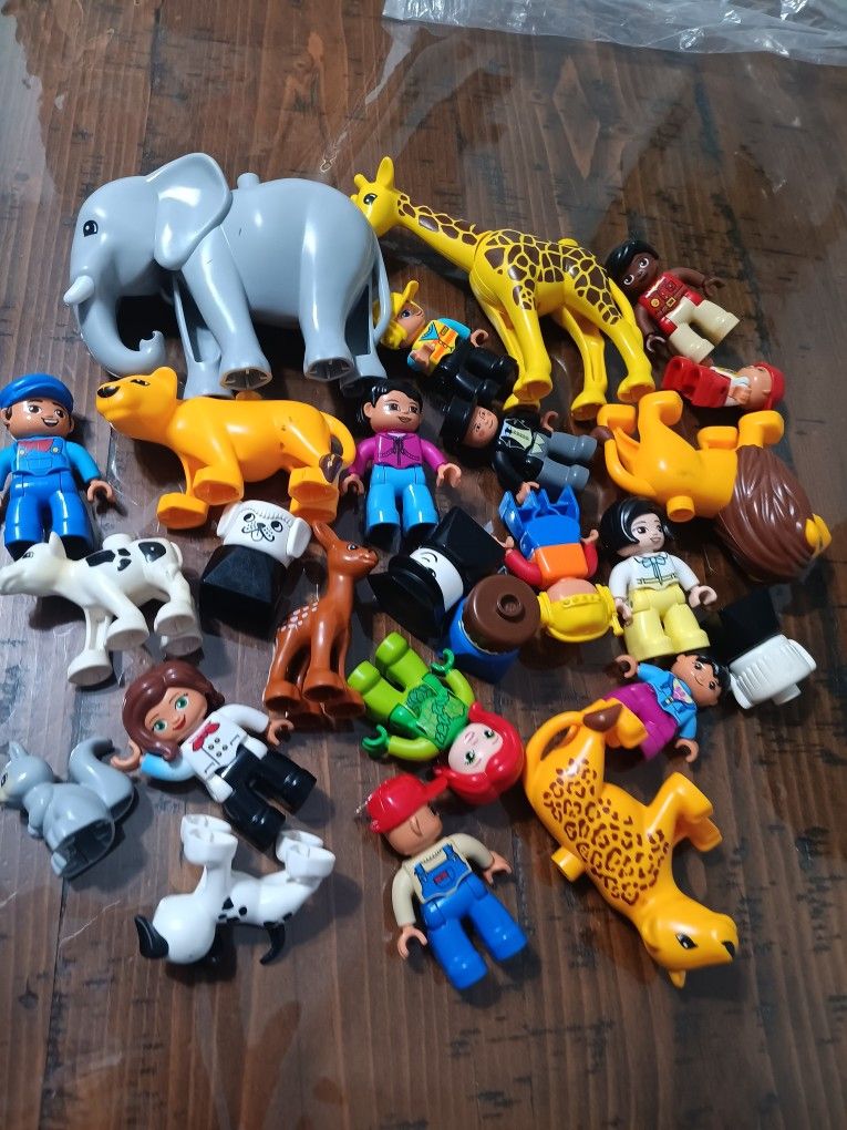 Duplo Legos Figures