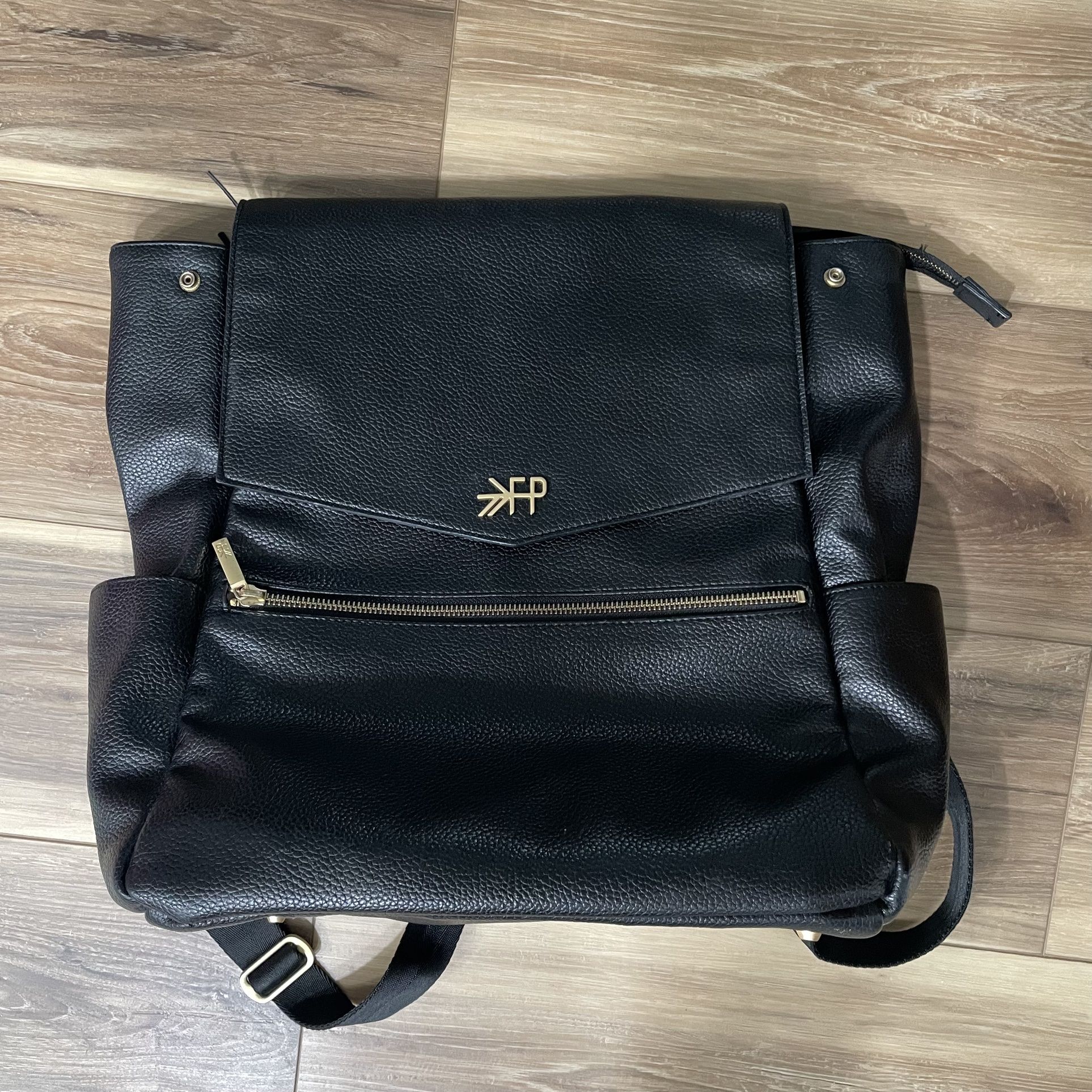 Freshly Picked Classic Diaper Baby Bag Black Travel Leather Tote