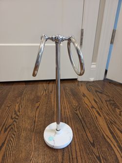 Towel holder