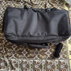 Heavy duty military bag. No shipping