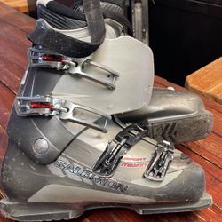 Salomon Ski Boot Size 10.5 