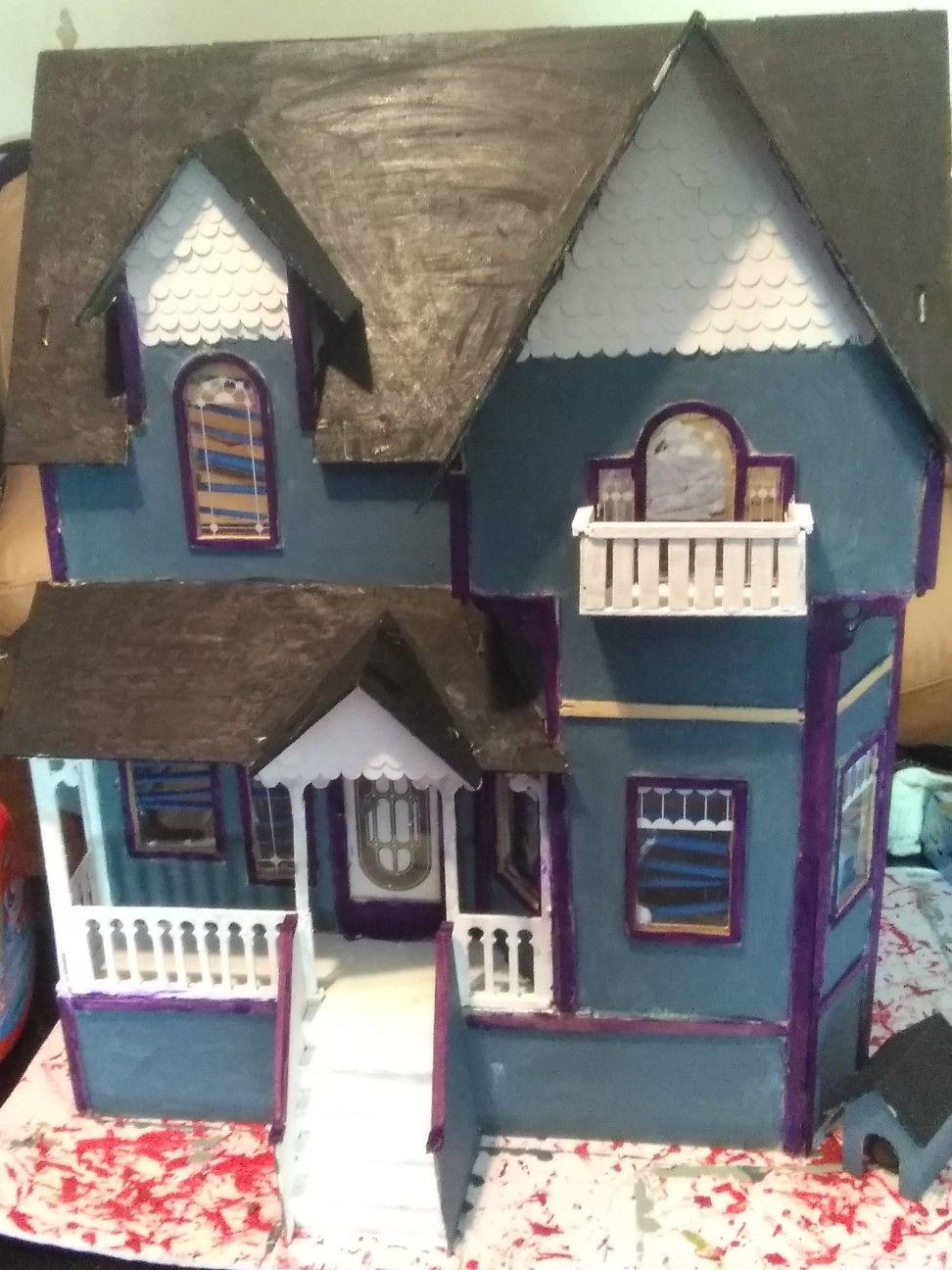 Newberg dollhouse