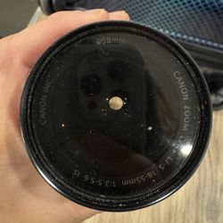 Canon Zoom Lens EF-S 18-55mm 1:3.5-5.6 IS with a 58mm diameter