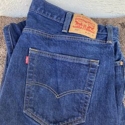 Levi’s 501 Blue Jeans 42x30”..