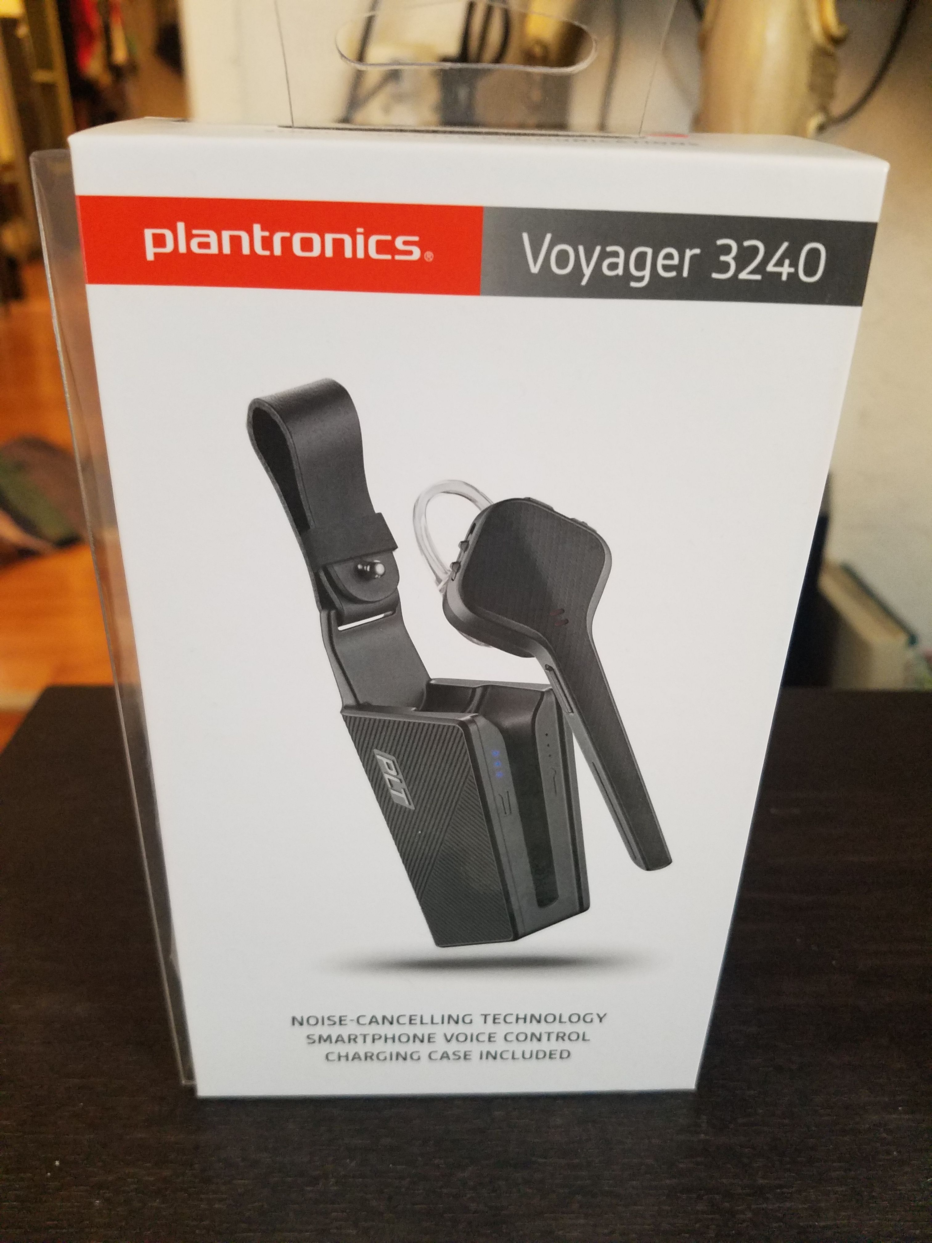 Overleg toilet Getalenteerd Plantronics Voyager 3240 bluetooth headset for Sale in San Diego, CA -  OfferUp