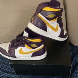 Jordan 1 Retro high strap grand purple varsity maize (size 12)