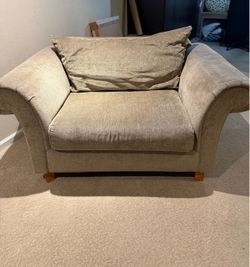 Free love seat set (2). Comes from a very clean, smoke free home and the cushion covers are machine washable.
