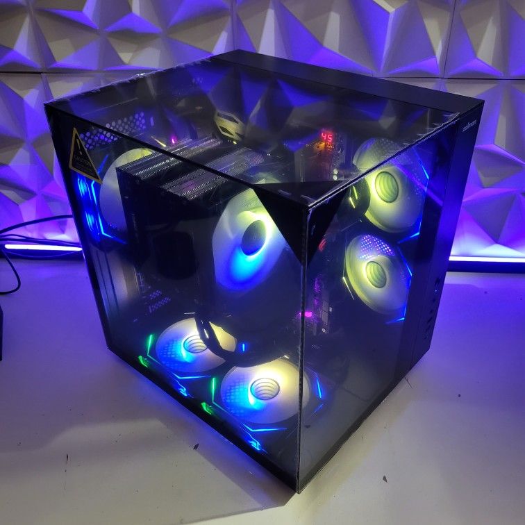 Square Gaming PC for Sale in Mansfield, TX - OfferUp