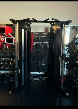 Arcadia functional trainer