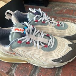 Travis Scott Sneakers 