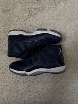 Air Jordan 11 Midnight Navy