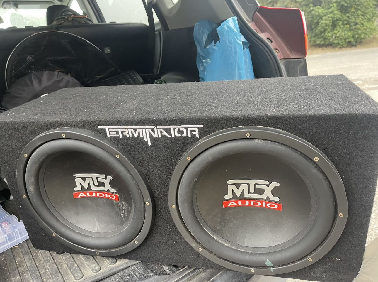 MTX Terminator Subwoofer with Amp TNA251