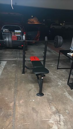 Weight bench with weights