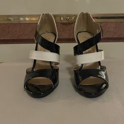 Brand New Black/White Heels Size 6