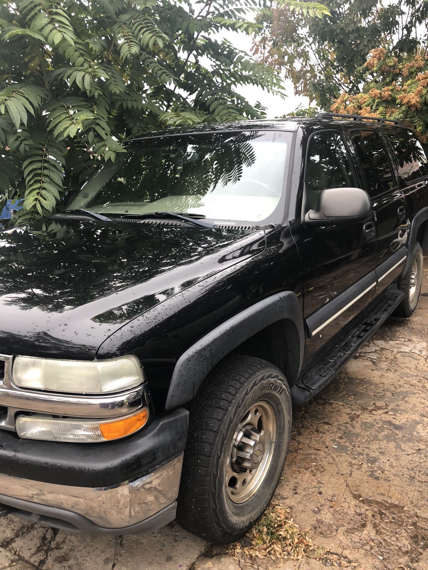 2003 Chevy suburban 2500 parts only