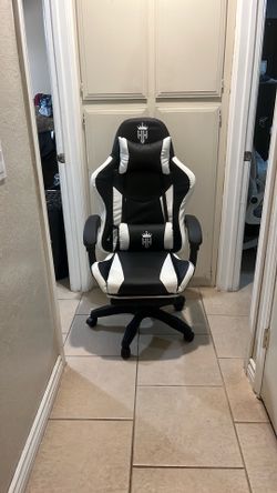 Gaming chair