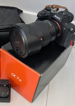 Sony A7 IV with Sony Lens