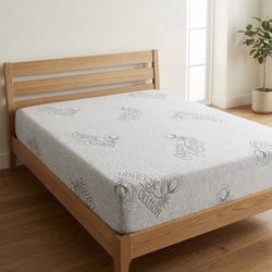 Queen Size Memory Foam Gel Mattress New