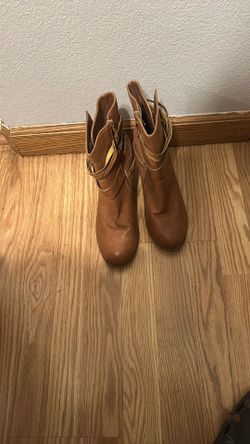 Short Boots Size 9